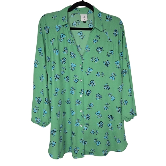 CAbi Women's Go To Button Up Blouse Green/Blue/Black Floral Art Size Medium. - Picture 1 of 9